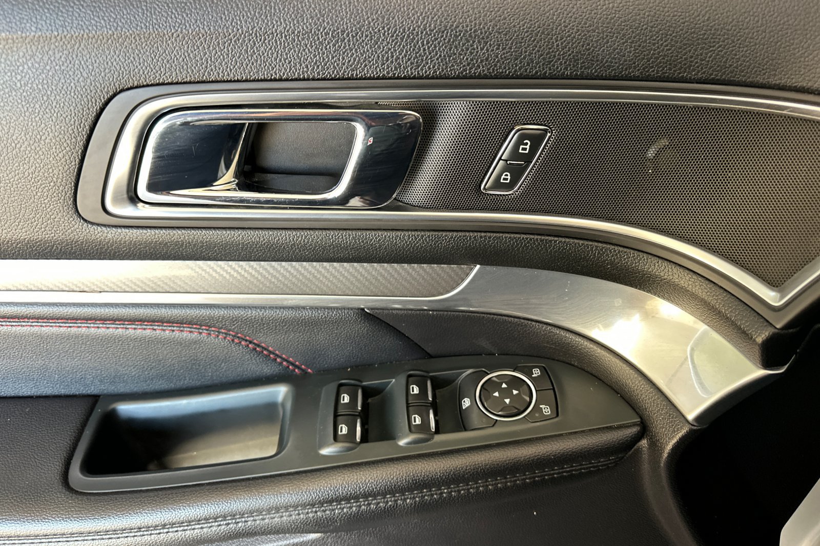 Certified 2019 Ford Explorer Sport AWD/4WD image 10