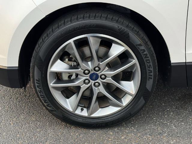 Certified 2018 Ford Edge Titanium w/ Equipment Group 301A FWD image 11