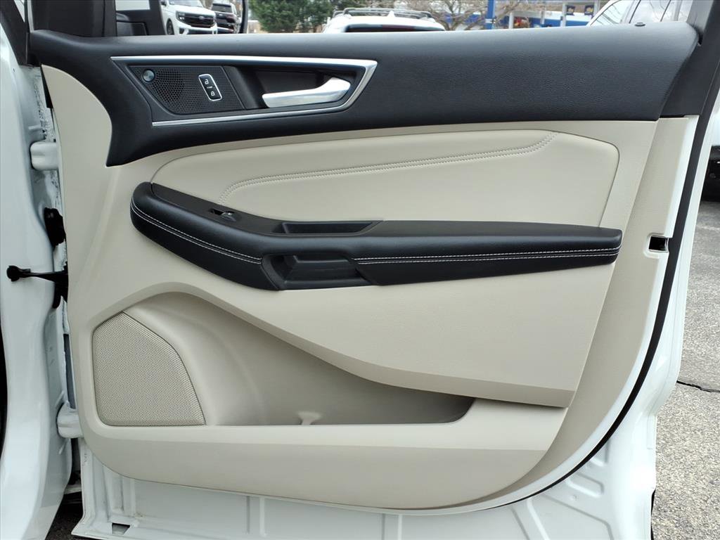 Certified 2022 Ford Edge Titanium image 12