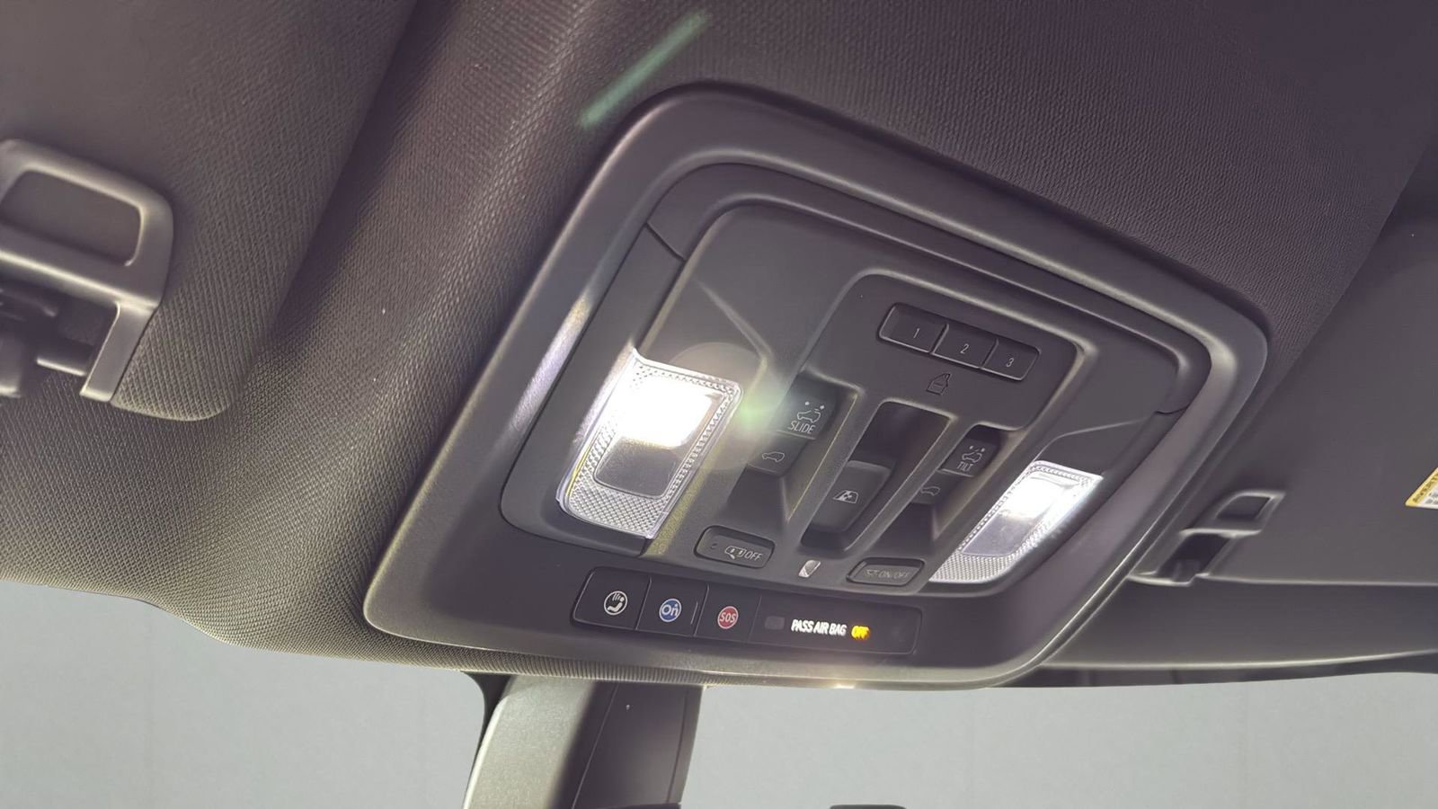 Used 2021 GMC Sierra 1500 AT4 w/ AT4 Preferred Package image 23