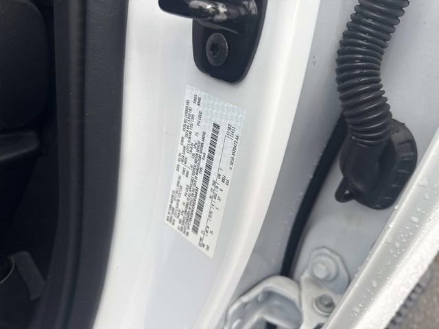 Certified 2024 Ford F250 XLT w/ Snow Plow Prep Package image 20