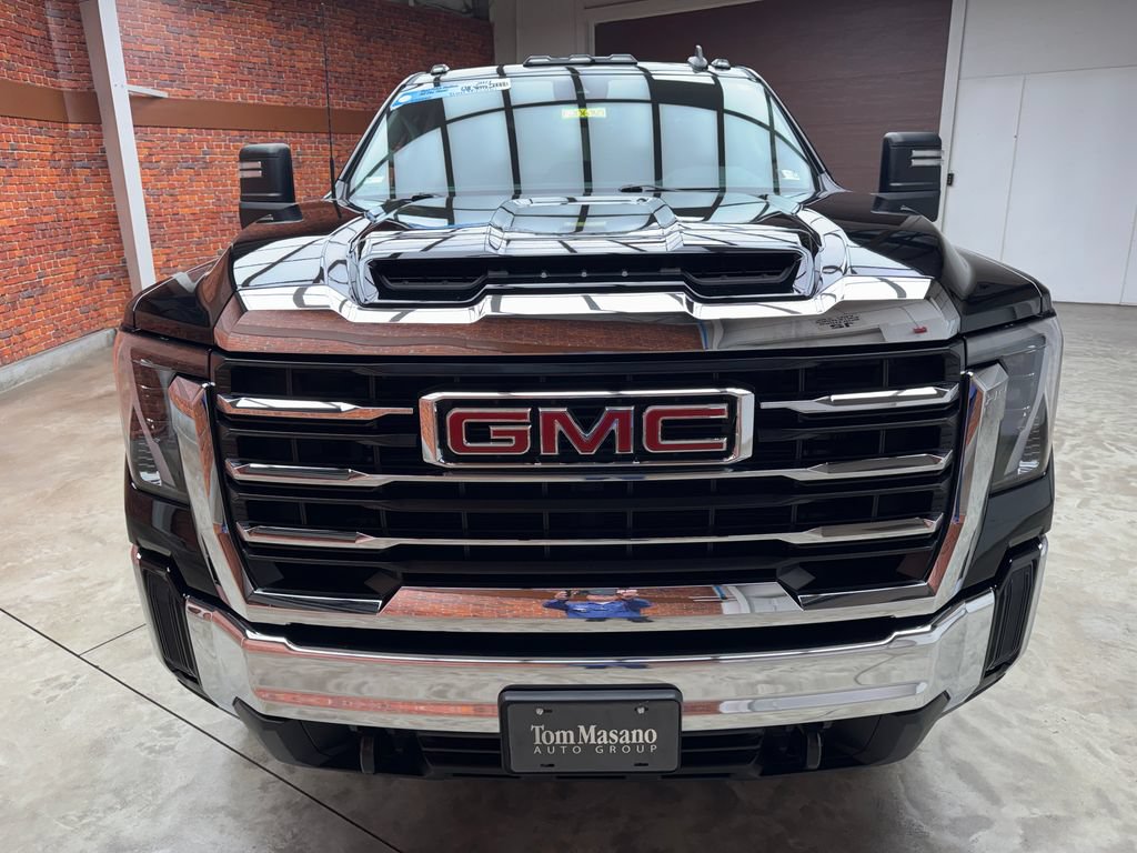 Used 2024 GMC Sierra 2500 SLE w/ SLE Value Package; AWD/4WD image 9