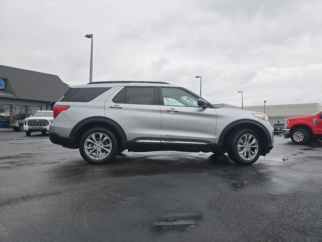 Certified 2023 Ford Explorer XLT w/ Equipment Group 202A AWD/4WD image 19