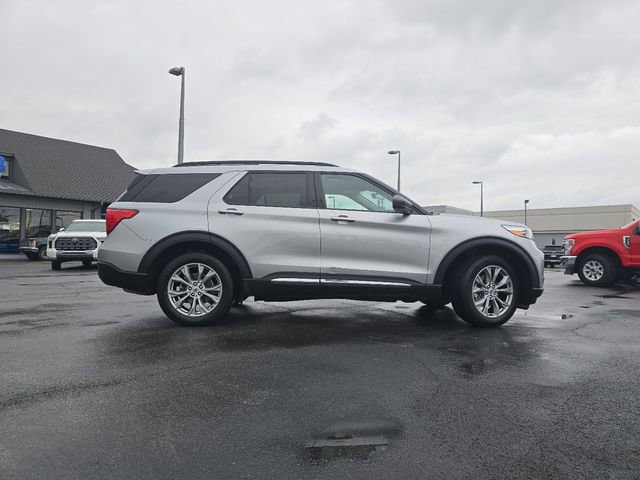 Certified 2023 Ford Explorer XLT w/ Equipment Group 202A AWD/4WD image 19
