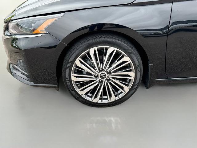 Used 2023 Nissan Altima 2.5 SL AWD/4WD image 23