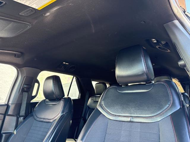 Certified 2025 Ford Explorer ST-Line w/ ST-Line Street Pack image 14