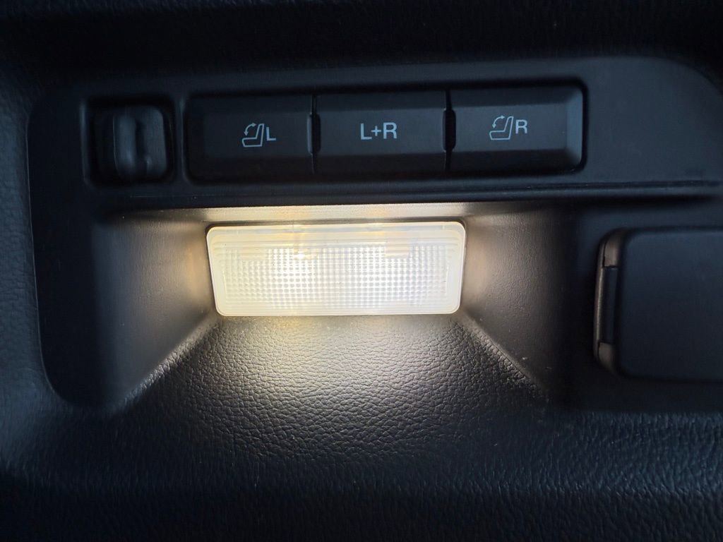 Certified 2023 Ford Explorer Limited w/ Equipment Group 301A image 11