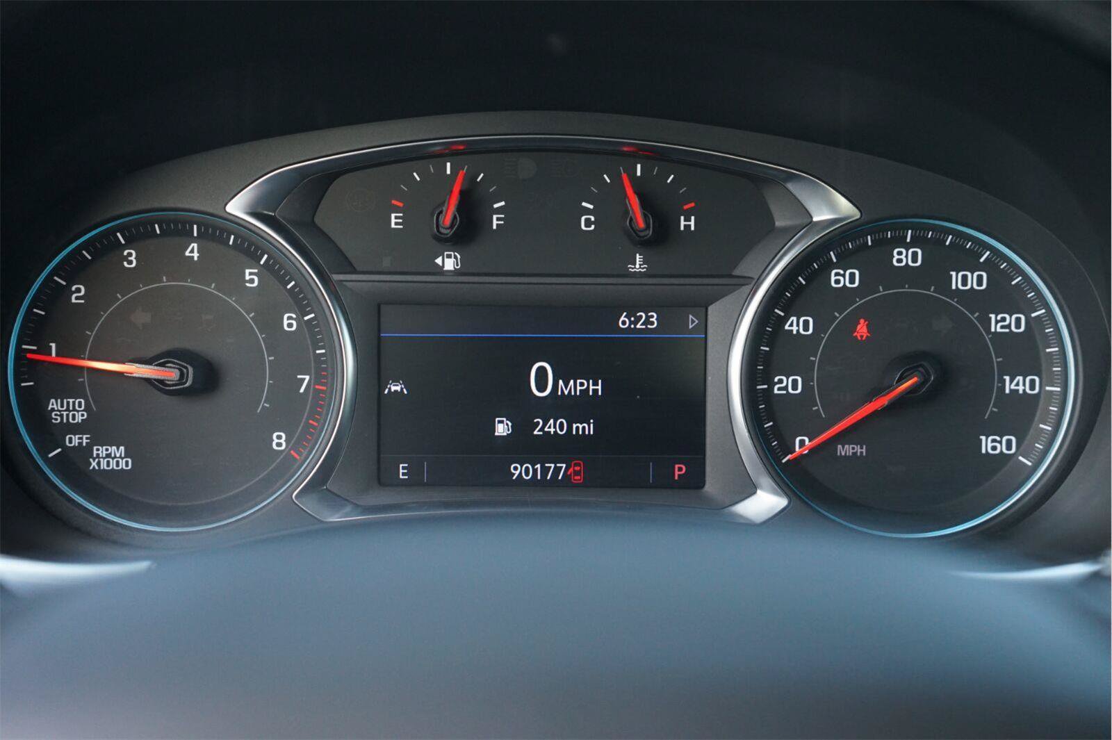 Used 2023 Chevrolet Traverse LT FWD image 26