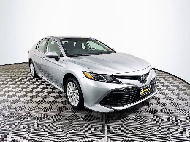 Used 2019 Toyota Camry LE FWD image 1