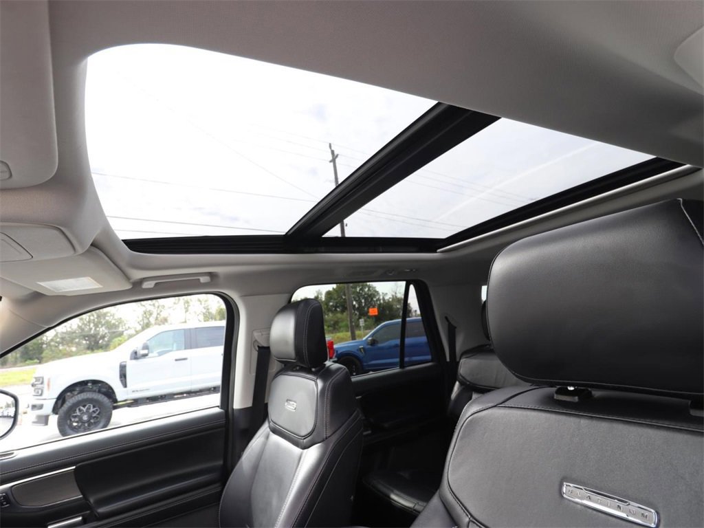 Certified 2025 Ford Expedition Max Platinum image 10
