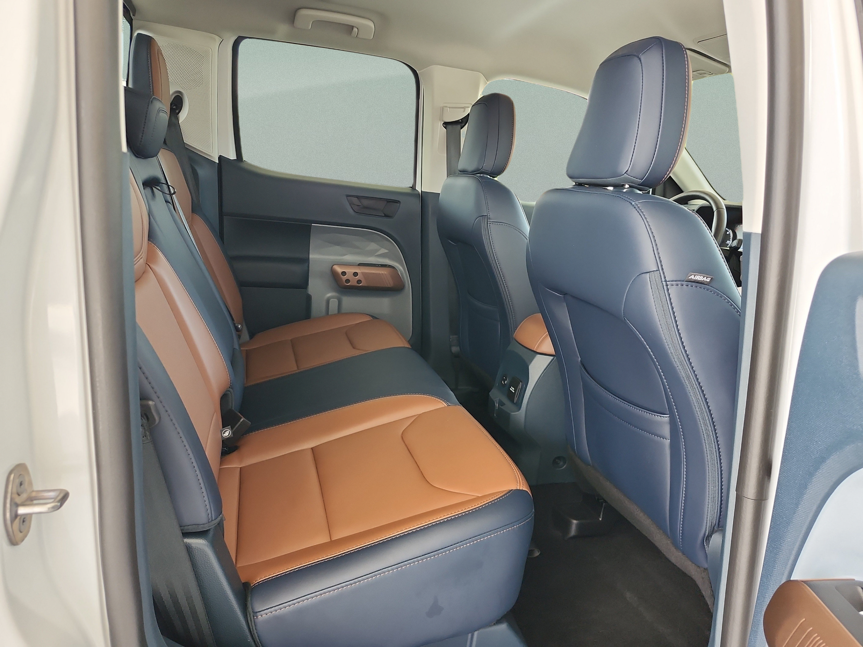 Certified 2024 Ford Maverick Lariat FWD image 19