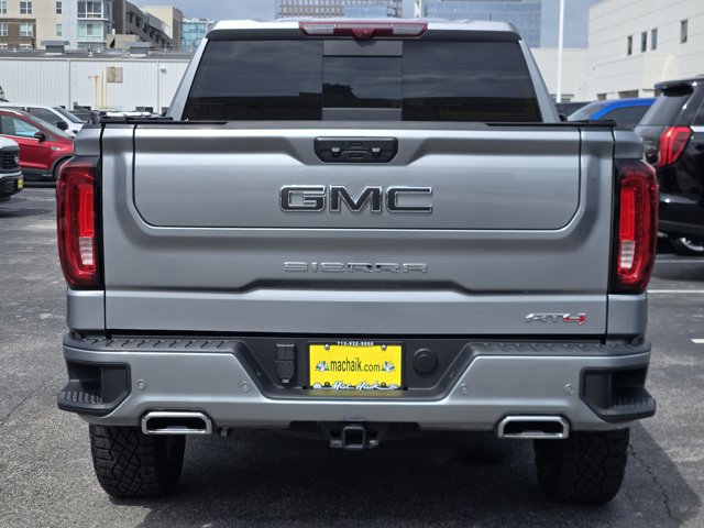 Used 2025 GMC Sierra 1500 AT4 w/ AT4 Premium Package AWD/4WD image 5