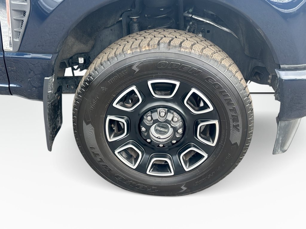 Certified 2023 Ford F250 Platinum AWD/4WD image 10