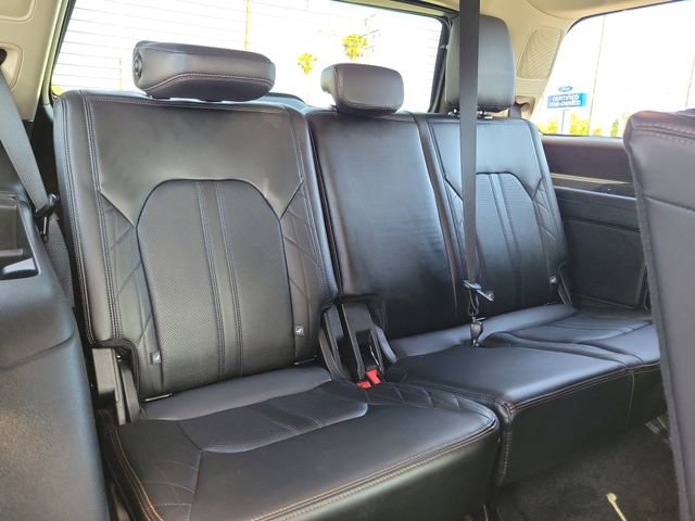 Certified 2018 Ford Expedition Platinum RWD image 25