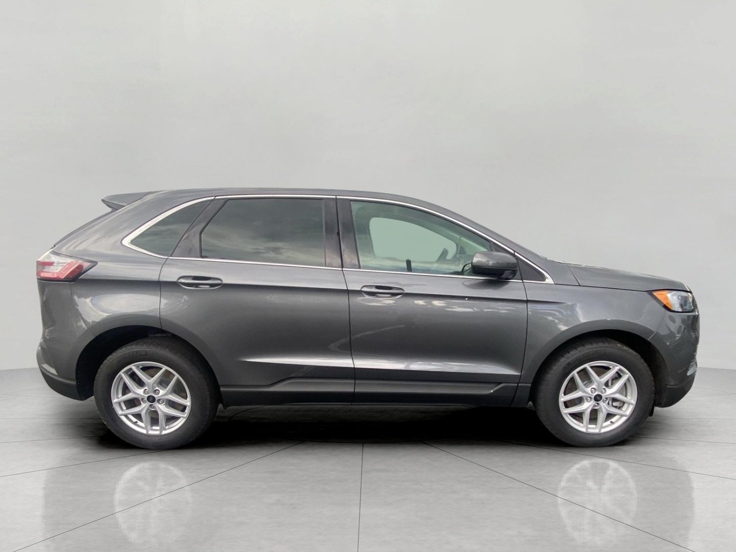 Certified 2024 Ford Edge SEL w/ Convenience Package AWD/4WD image 10