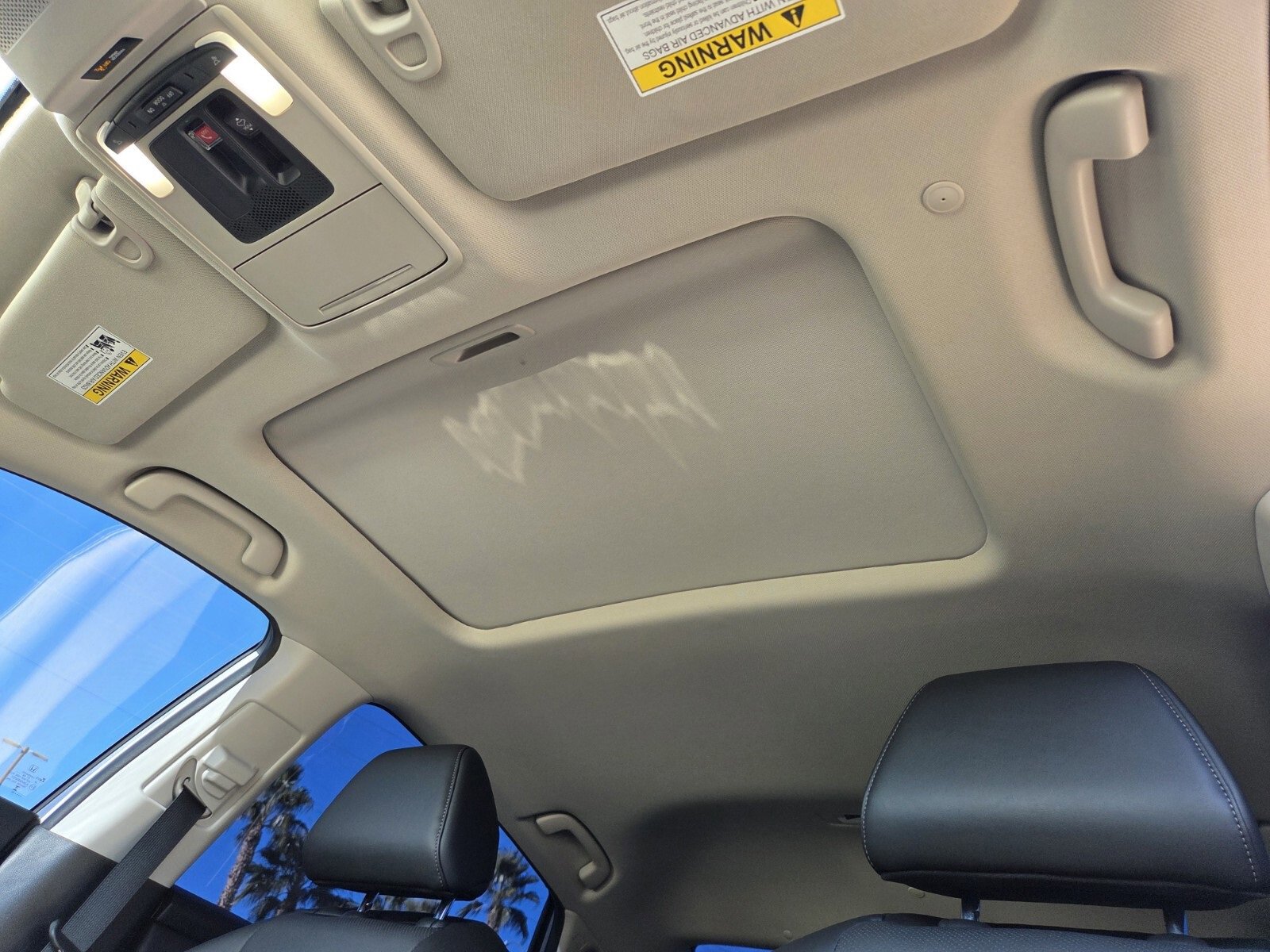 Used 2023 Honda Accord Touring image 11