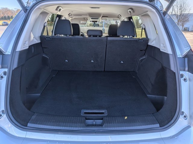 Used 2024 Nissan Rogue SV image 31