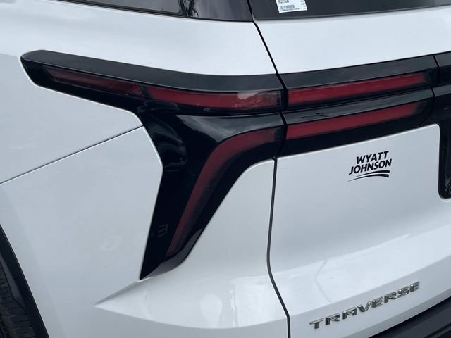 Used 2024 Chevrolet Traverse LT FWD image 12