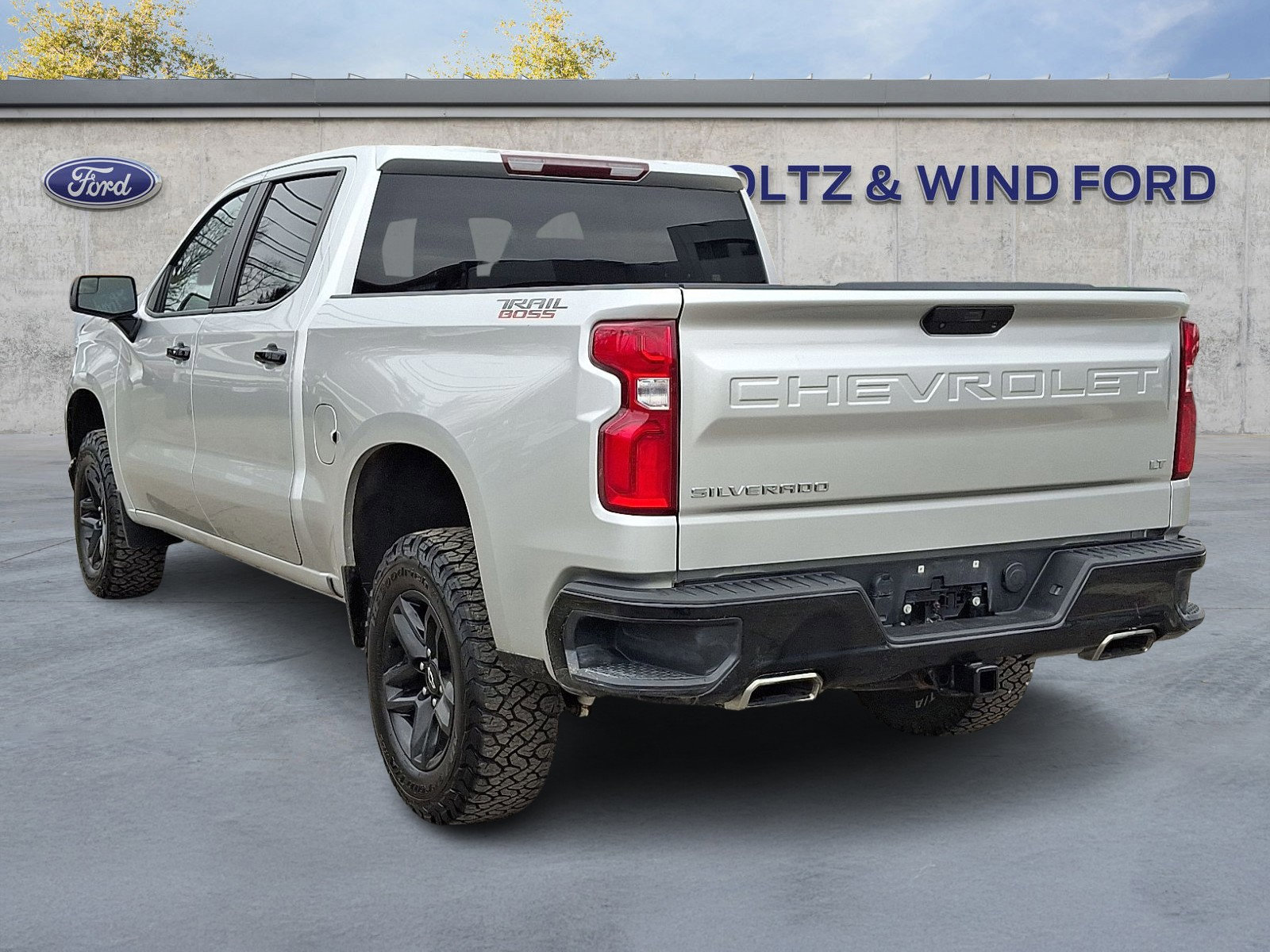 Used 2020 Chevrolet Silverado 1500 LT Trail Boss w/ Convenience Package image 5
