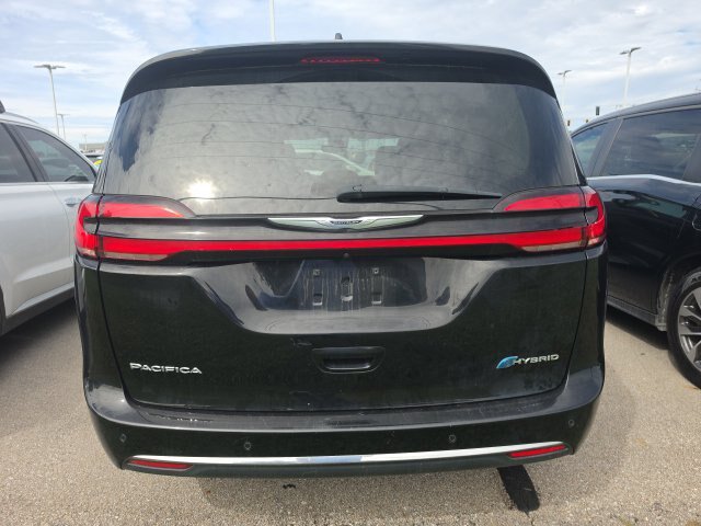 Used 2024 Chrysler Pacifica Limited FWD image 3