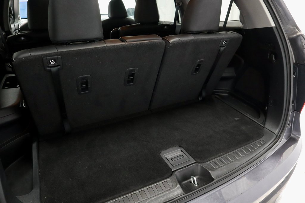 Used 2022 Honda Pilot Touring image 15