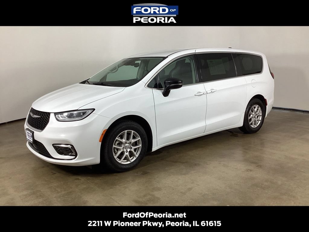 Used 2024 Chrysler Pacifica Touring-L