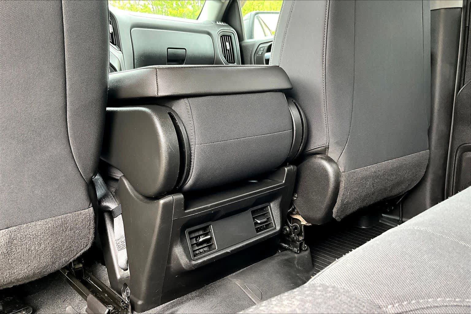 Used 2021 Chevrolet Silverado 1500 Custom Trail Boss AWD/4WD image 36