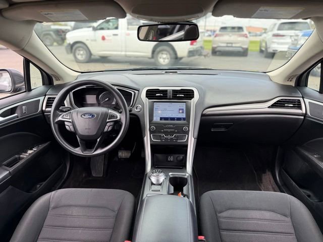 Certified 2020 Ford Fusion SE FWD image 2