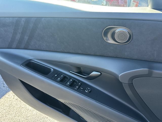 Used 2025 Hyundai Elantra N FWD image 30