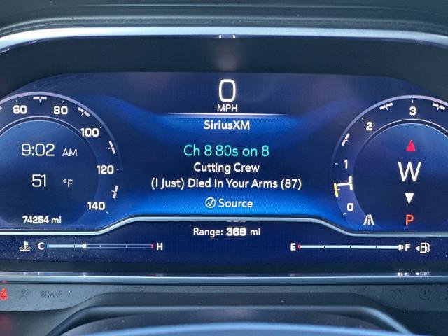 Used 2023 Chevrolet Suburban Premier image 27