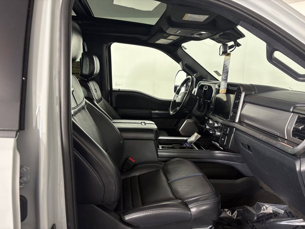 Certified 2025 Ford F350 Platinum w/ Tremor Off-Road Package AWD/4WD image 36
