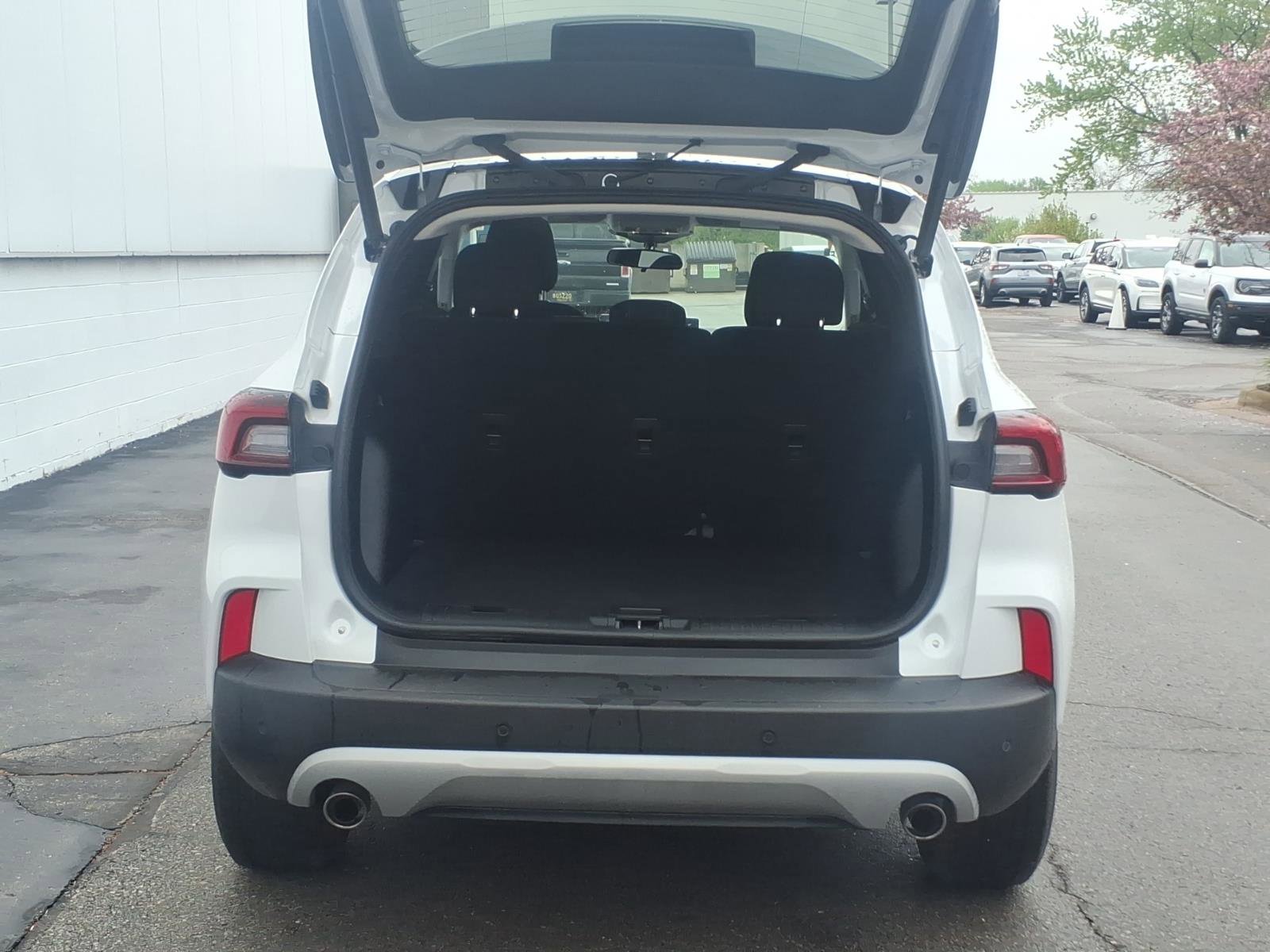 Certified 2024 Ford Escape Active w/ Tech Pack #1 AWD/4WD image 7