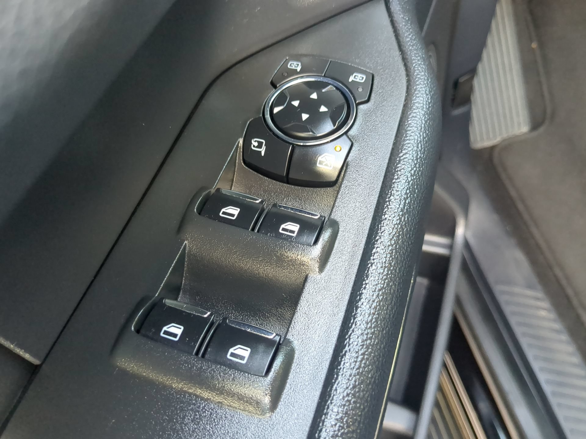 Certified 2024 Ford Expedition XLT RWD image 56