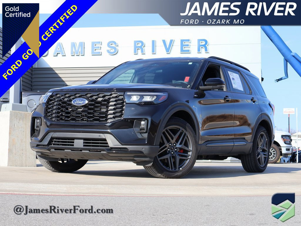 Certified 2025 Ford Explorer ST-Line w/ ST-Line Street Pack image 1