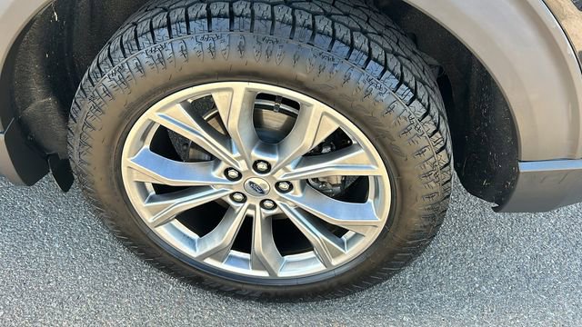 Certified 2020 Ford Explorer Limited w/ Class III Trailer Tow Package image 6