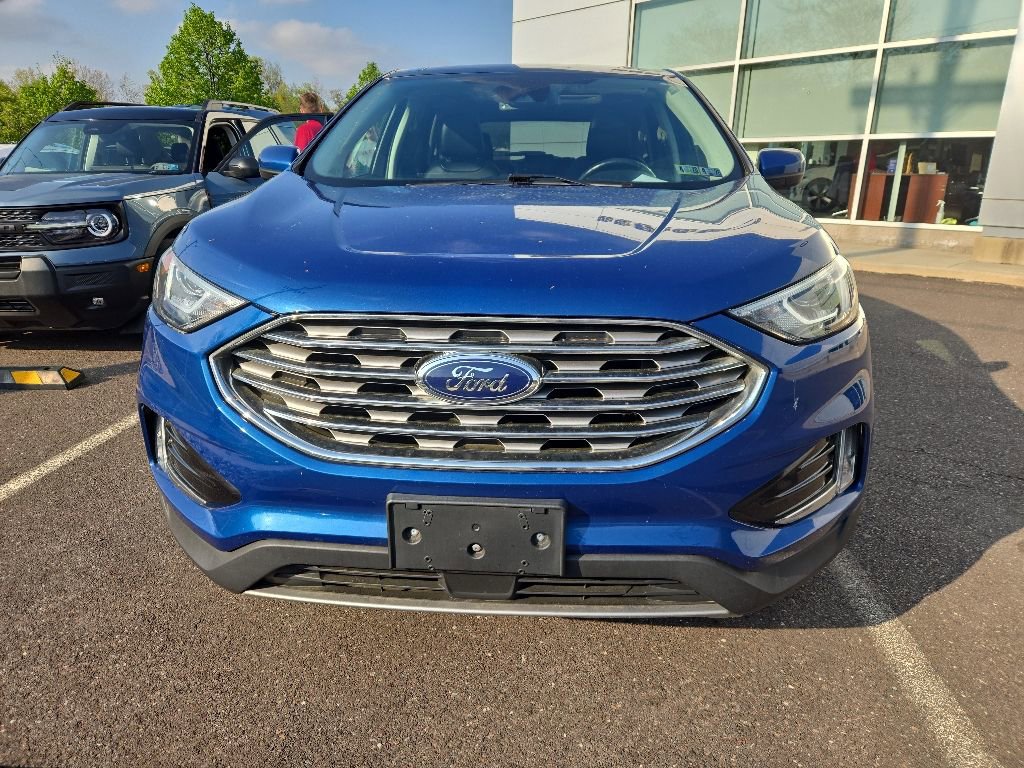 Certified 2021 Ford Edge SEL w/ Convenience Package AWD/4WD image 2