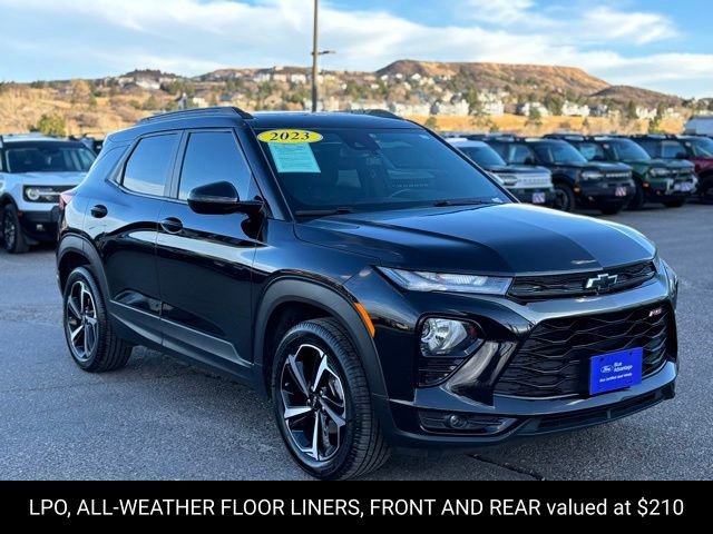 Used 2023 Chevrolet TrailBlazer RS w/ Sun and Liftgate Package image 7