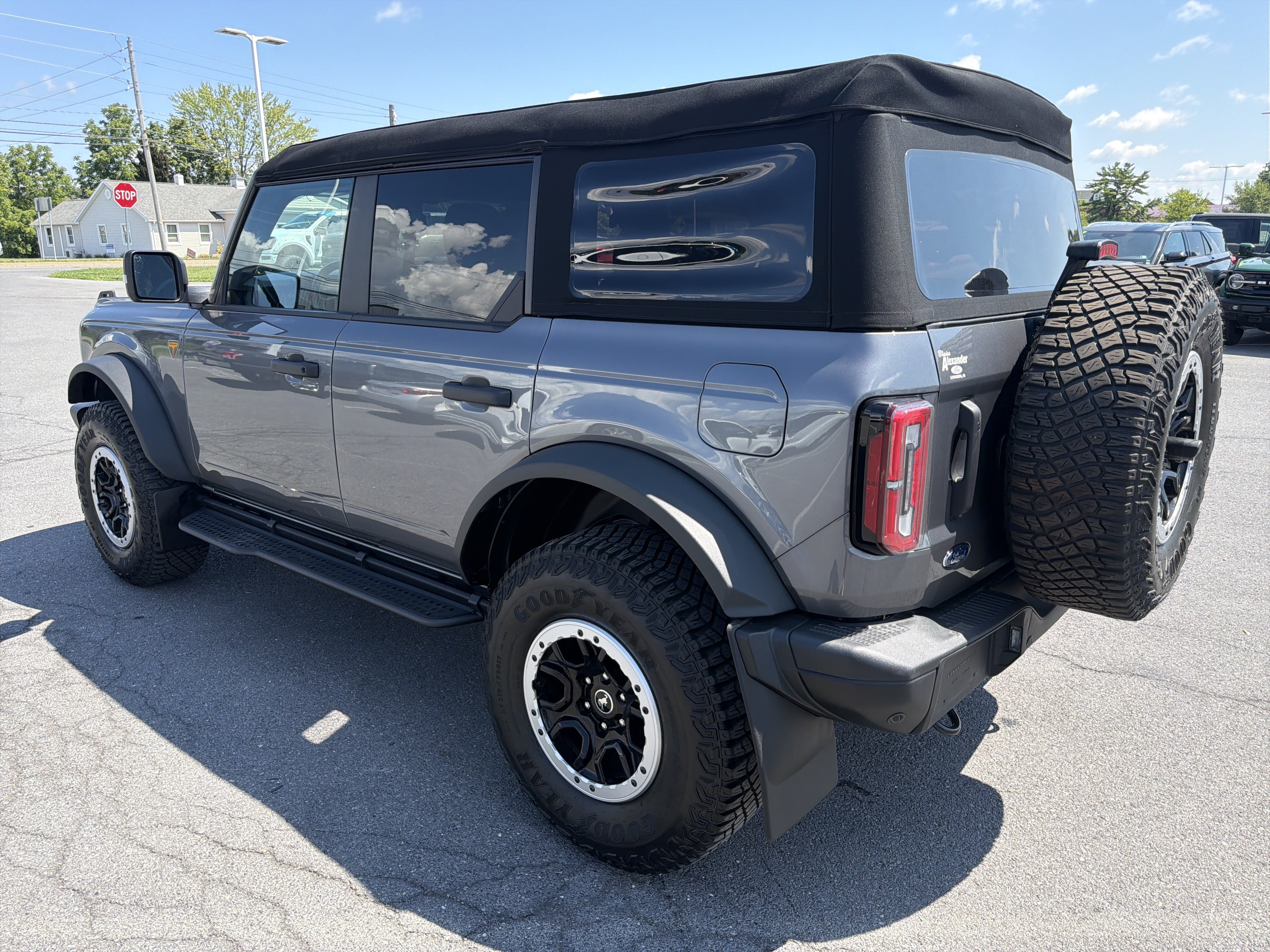 Certified 2023 Ford Bronco Badlands AWD/4WD image 6