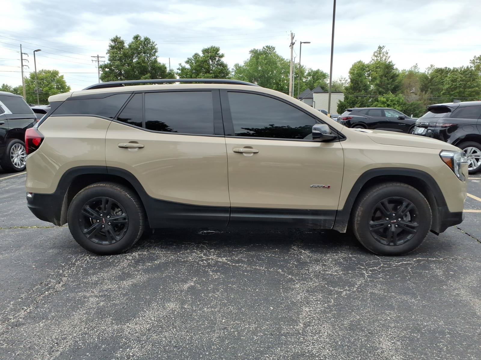 Used 2022 GMC Terrain AT4 w/ LPO, Floor Liner Package AWD/4WD image 27