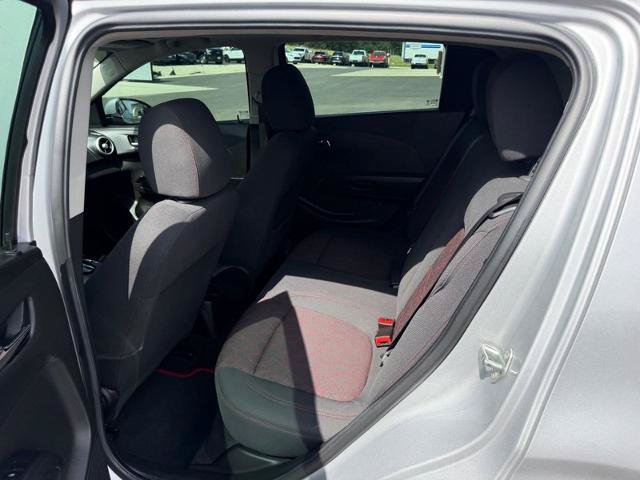 Used 2018 Chevrolet Sonic LT w/ Fun and Sun Package FWD image 9