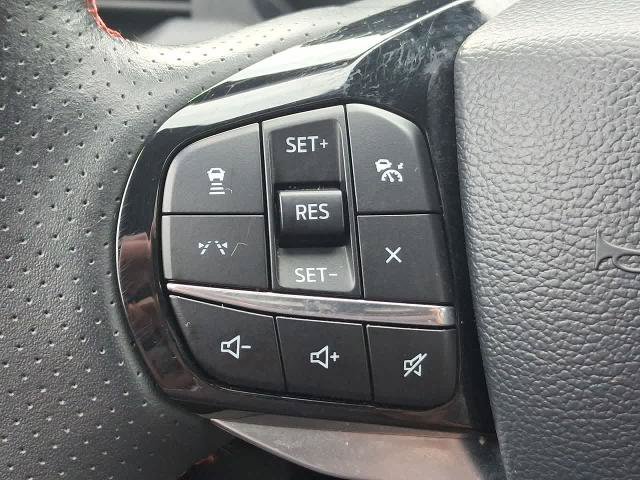 Certified 2025 Ford Explorer ST-Line AWD/4WD image 23