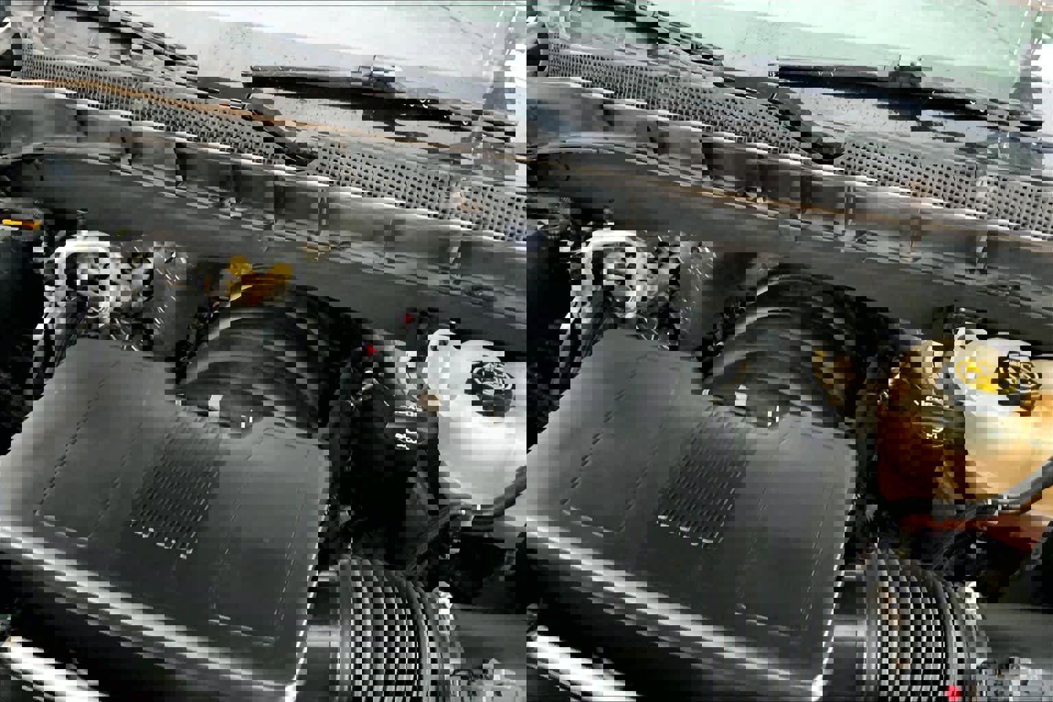 Used 2022 Chevrolet Suburban Z71 w/ Luxury Package image 28