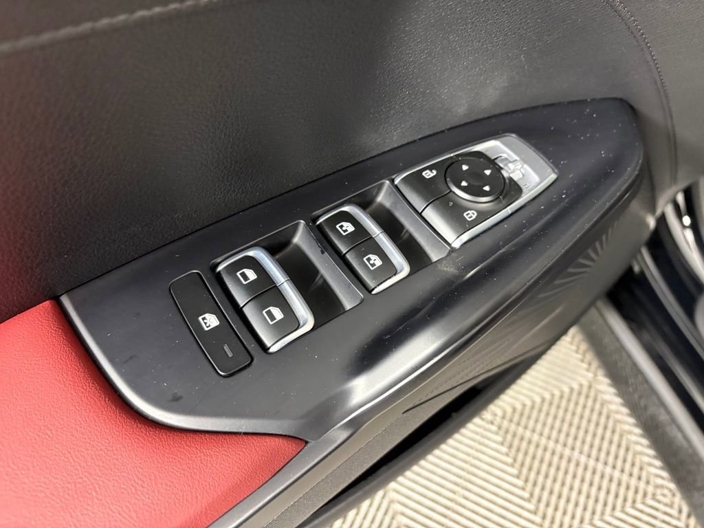 Used 2023 Kia K5 GT-Line image 13