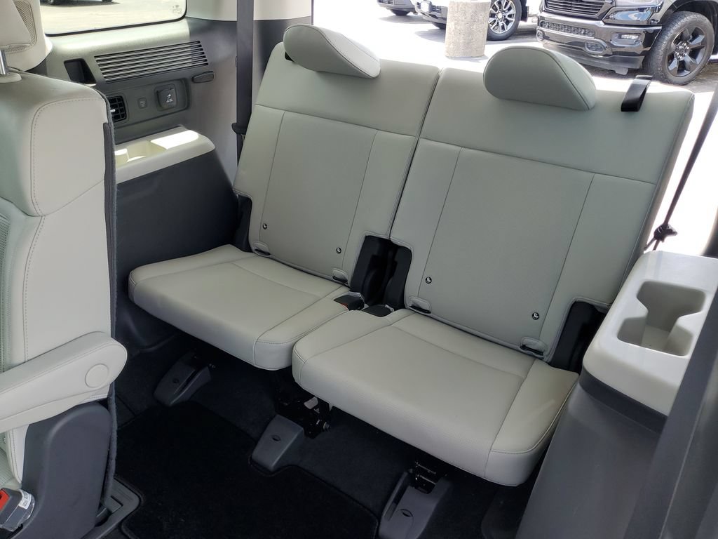 Used 2024 Hyundai Santa Fe Calligraphy AWD/4WD image 45