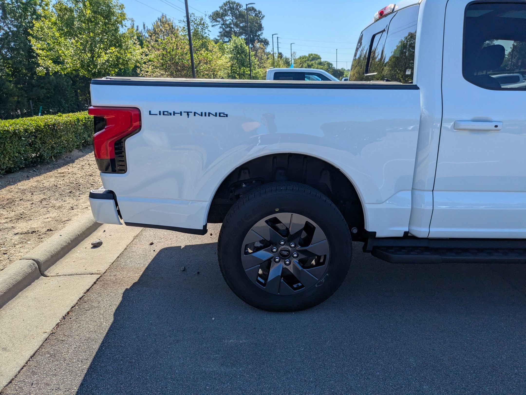 Certified 2025 Ford F150 Lightning Lariat AWD/4WD image 41