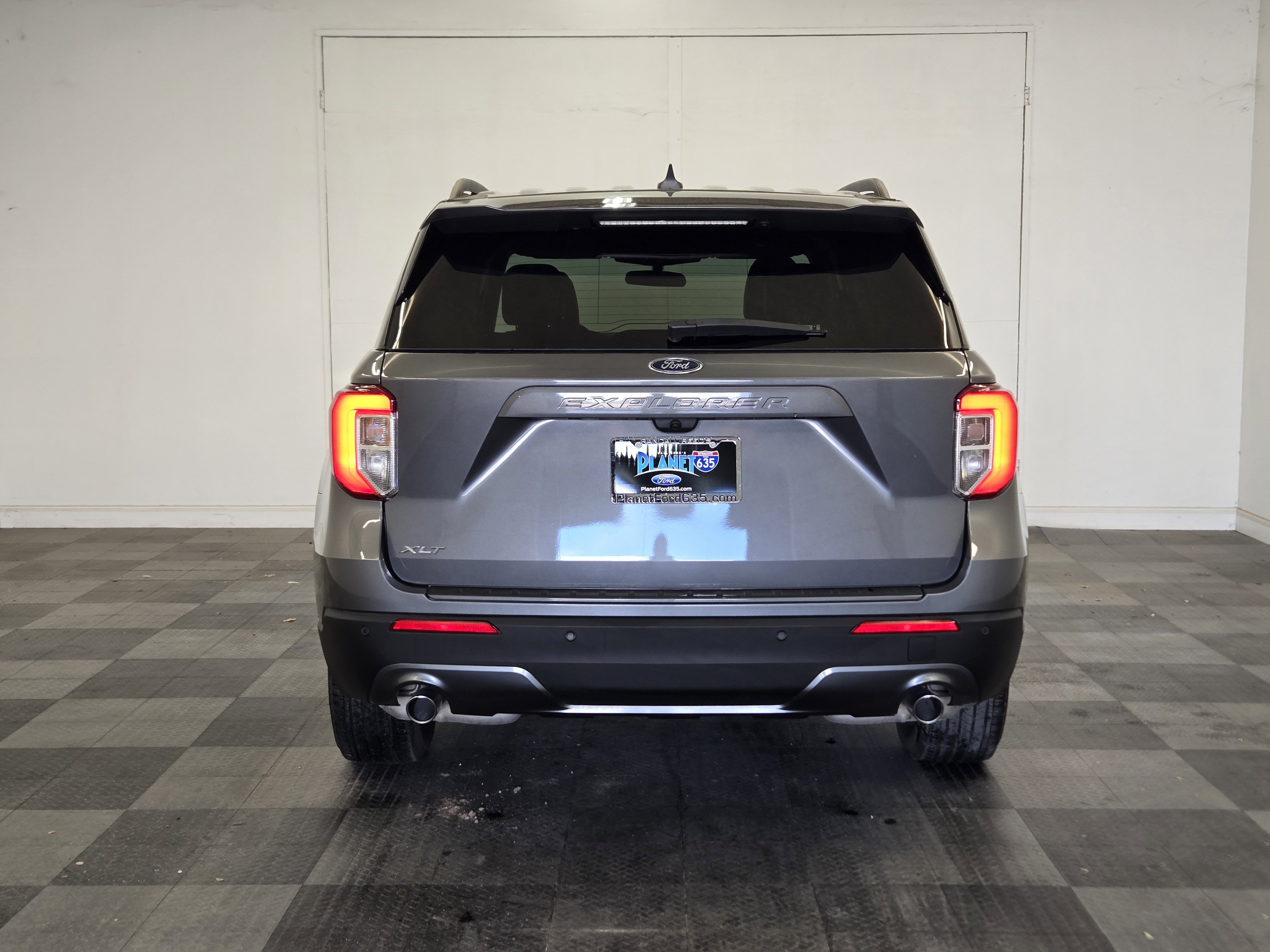 Certified 2023 Ford Explorer XLT w/ Equipment Group 202A image 6