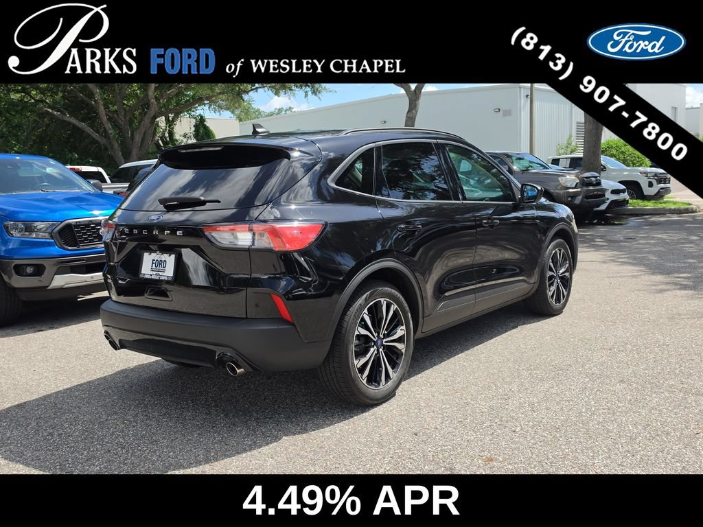 Certified 2022 Ford Escape SE w/ SE Sport Appearance Package FWD image 4