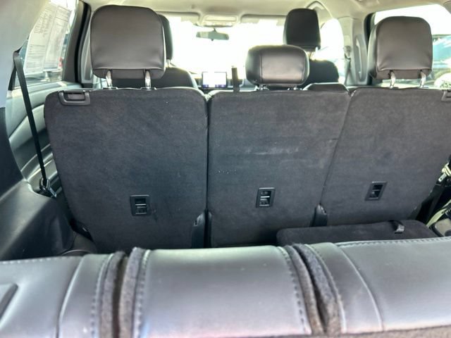 Certified 2022 Ford Explorer XLT w/ Equipment Group 202A AWD/4WD image 14