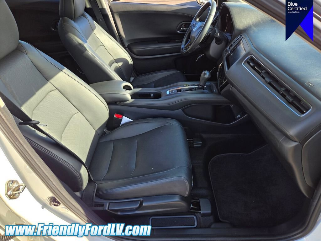 Used 2019 Honda HR-V Touring image 16