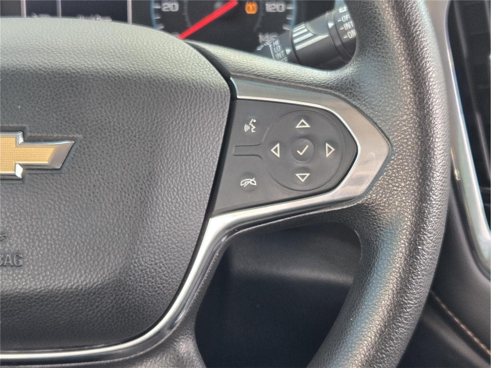 Used 2018 Chevrolet Traverse LS FWD image 28